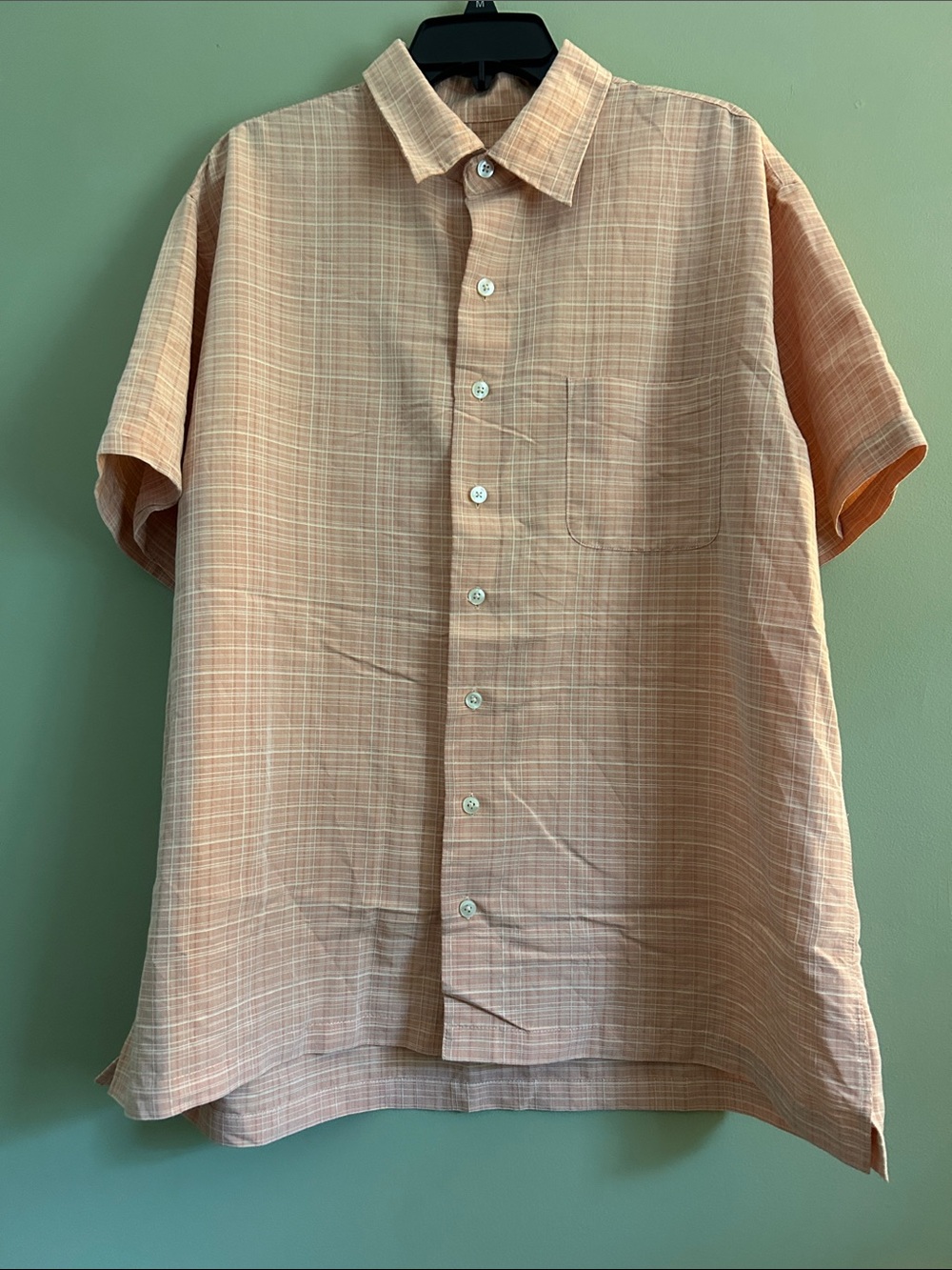 VanHeusen Lot of 2 Men's Short-Sleeve Button-Up Shirts in Peach & Black Size XLT